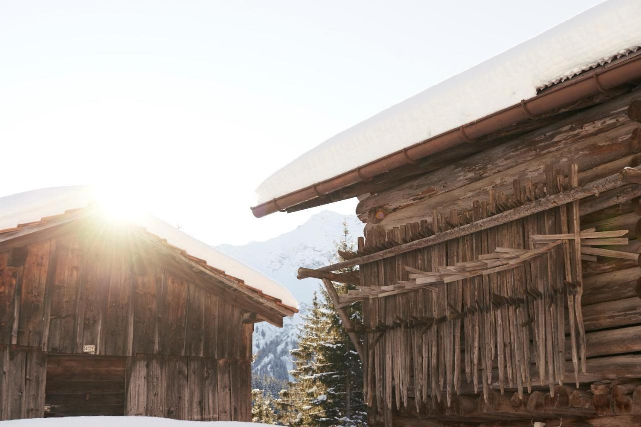 Отель Berghaus Alpenroesli Клостерс Экстерьер фото